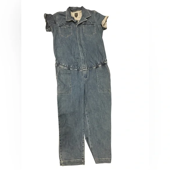 GAP Maternity Denim Button-Up in Blue - Picture 1 of 3